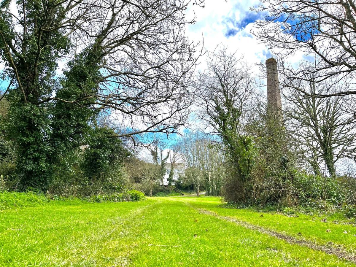 Romantic Secluded Hideaway Cottage In Cornwall トルーロー エクステリア 写真
