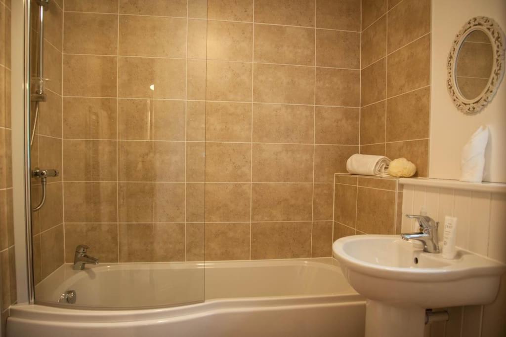 Romantic Secluded Hideaway Cottage In Cornwall トルーロー エクステリア 写真